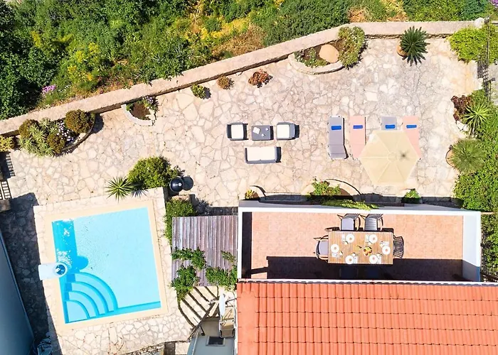 Du Lac Villas