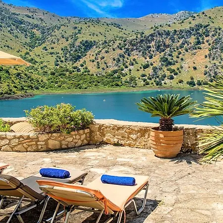 Du Lac Villas Kournas Exterior photo