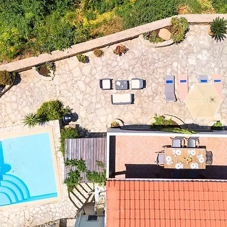 Du Lac Villas Kournas Exterior photo