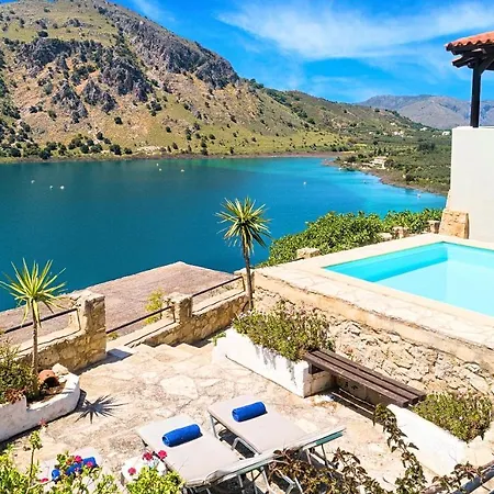Du Lac Villas Kournas Exterior photo